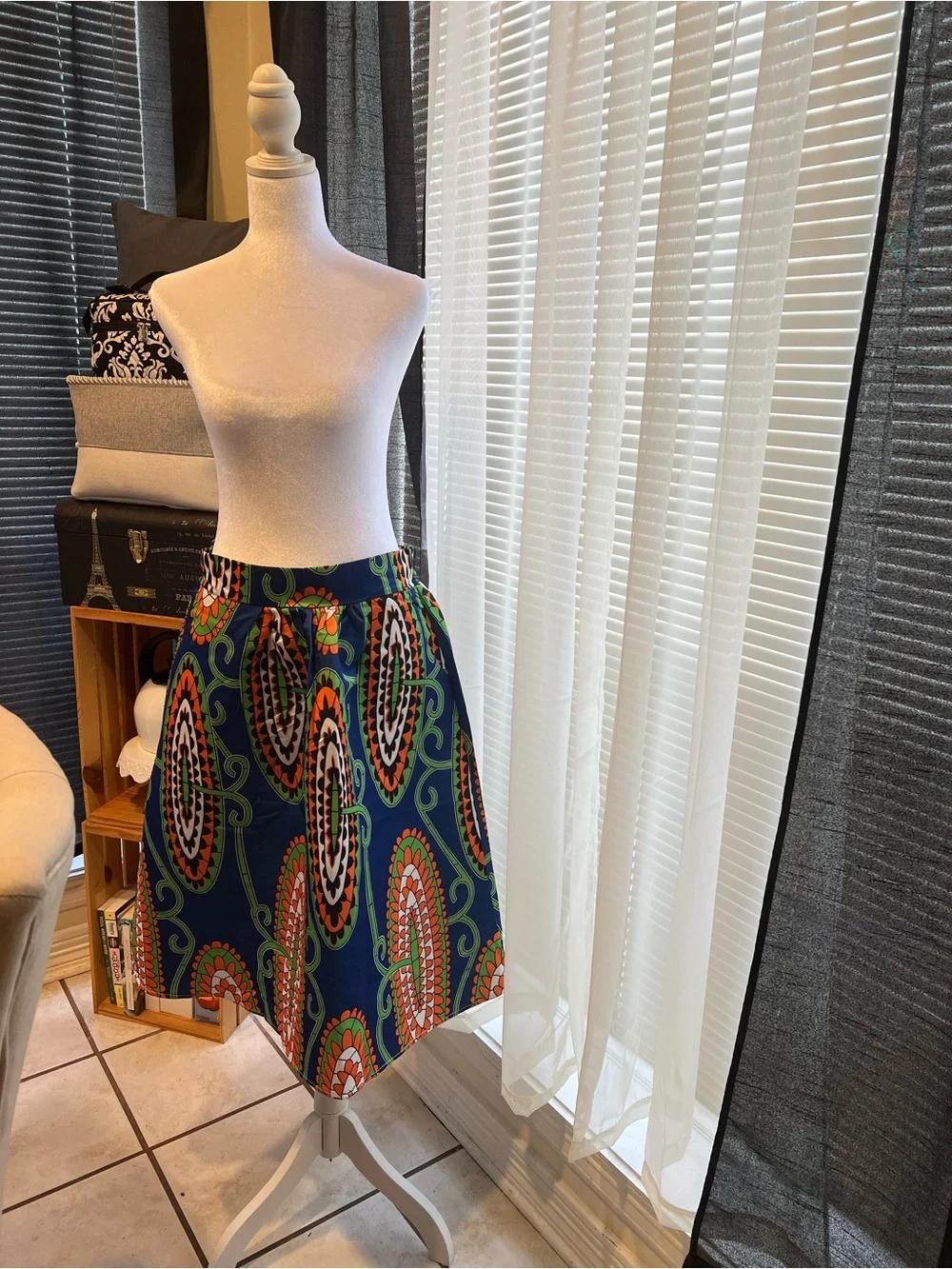 Afibi Navy Blue Orange & Green Patterned Skirt, size XL - Picture 4 of 11